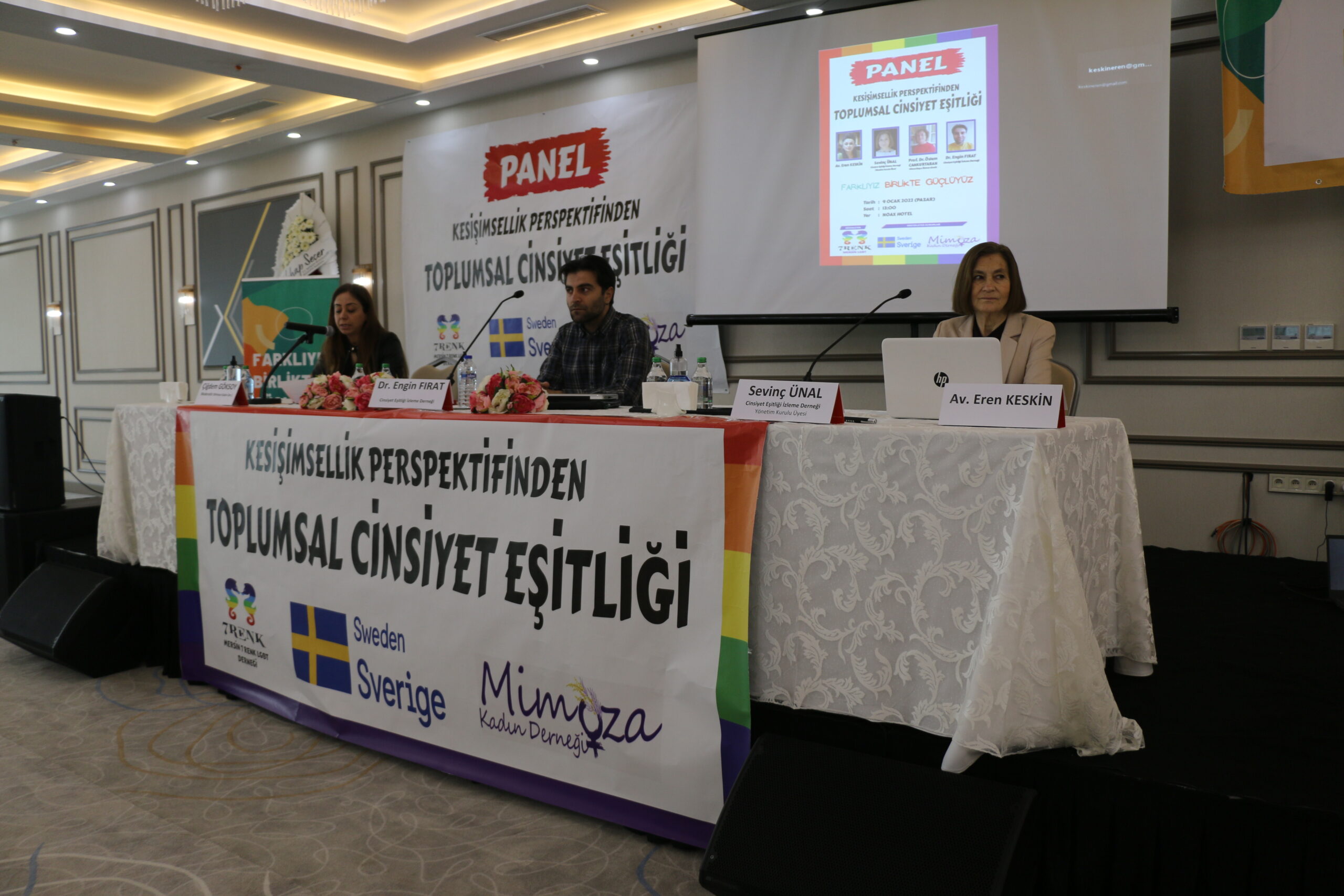 Mersin’de ‘Kesişimsellik Perspektifinden Toplumsal Cinsiyet Eşitliği’ konulu panel düzenlendi